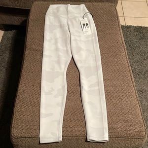 Alo High Waisted Vapor Leggings Size Small New!